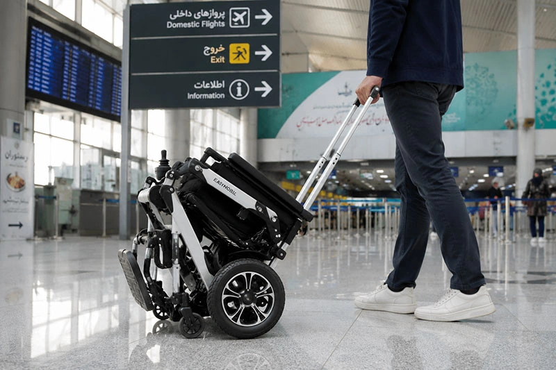 ویلچر برقی تاشو برای سفر هوایی